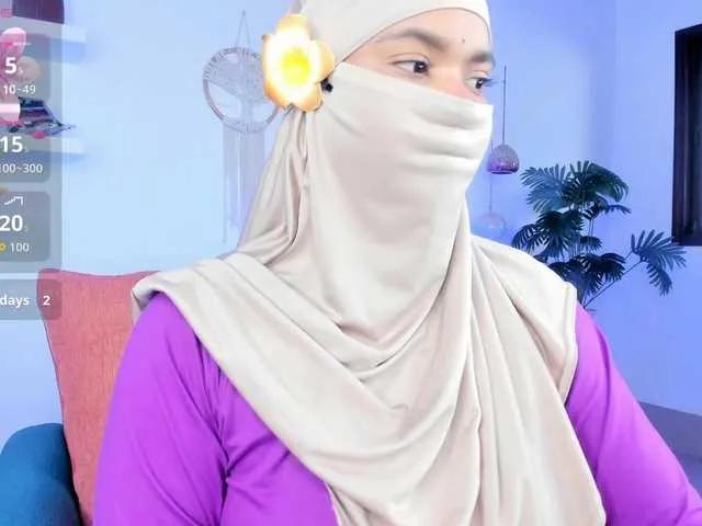 Watch BongaCams's Aura-cuutee Aura-cuutee from BongaCams