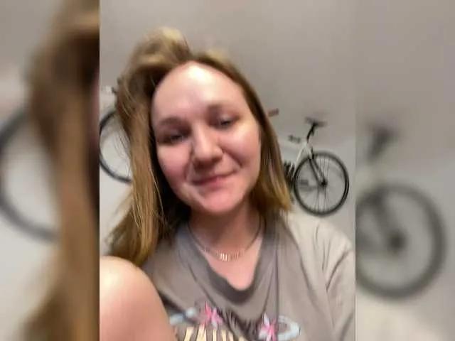 BellaMrr from BongaCams