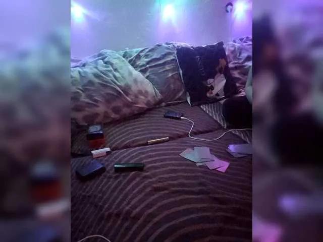 DiVona from BongaCams