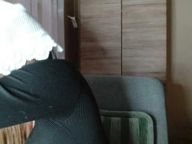 Masturbate to 27 years old Ellyxcute from BongaCams Ellyxcute from BongaCams