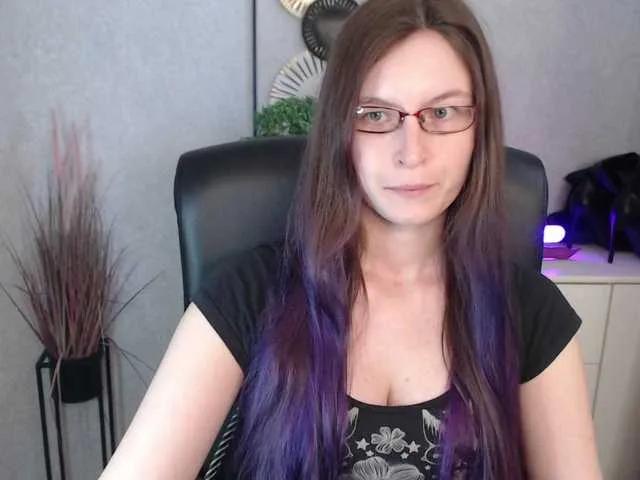 Checkout BongaCams's EmmaHeart EmmaHeart from BongaCams