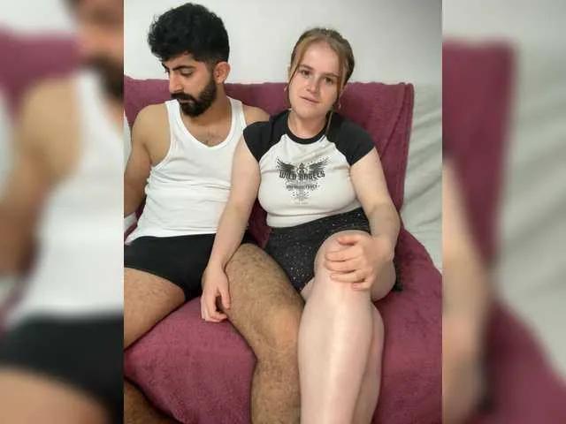 Erlecktmeinepussy2223 from BongaCams