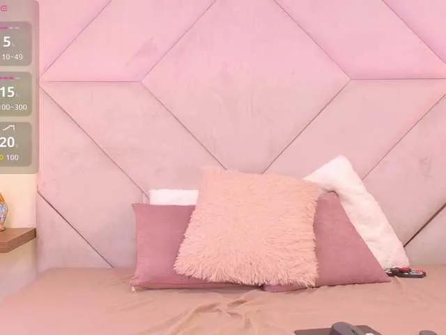 Dirty Gia-CaranGi wants you to fuck her body now Gia-CaranGi from BongaCams