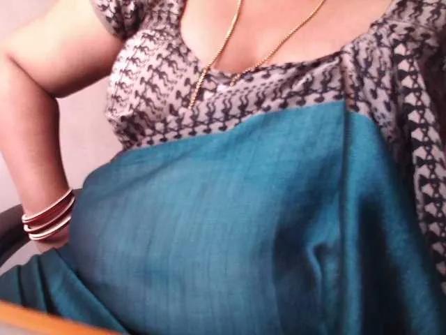 Checkout 35 years old hotpavitra from BongaCams hotpavitra from BongaCams