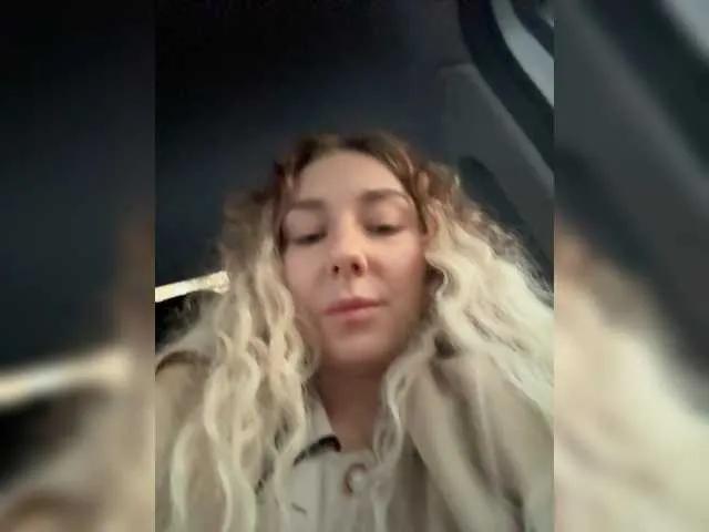 Janchi- from BongaCams