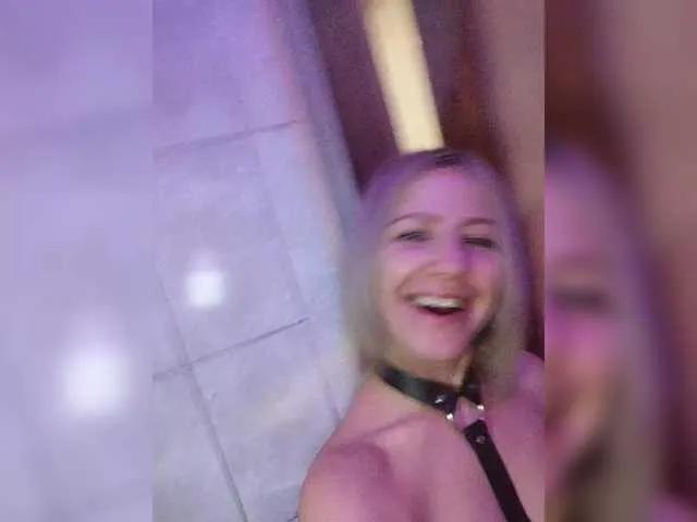 Masturbate to KATIDAN, she wants to masturbate for you KATIDAN from BongaCams