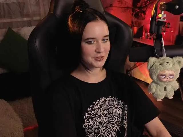 Watch dirty slut KiraLiLime KiraLiLime from BongaCams