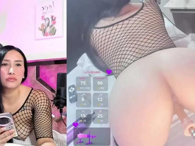 Admire 24 years old lilimoon1 from BongaCams lilimoon1 from BongaCams