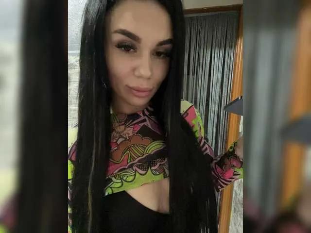 Masturbate to 24 years old Liysan11 from BongaCams Liysan11 from BongaCams