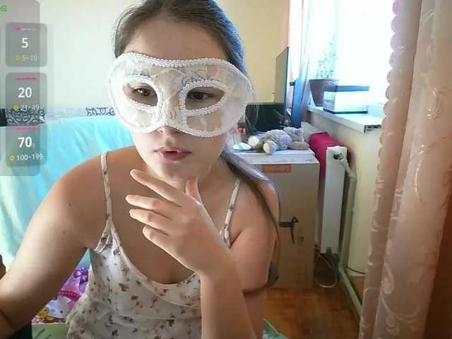 Join Mary2606, she wants to masturbate for you Mary2606 from BongaCams