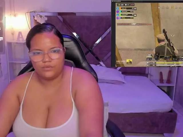 Watch 20 years old MhiaRey from BongaCams MhiaRey from BongaCams