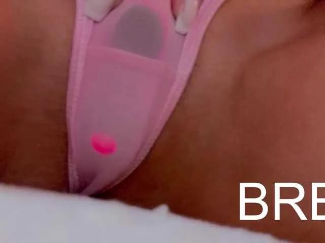 Sexy MiamiMur wants you to fuck her body now MiamiMur from BongaCams