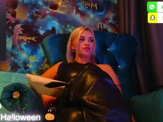 Mistress-Gwen from BongaCams