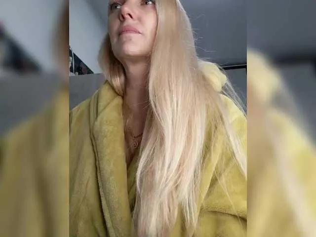 Explore BongaCams's MonnaSky MonnaSky from BongaCams