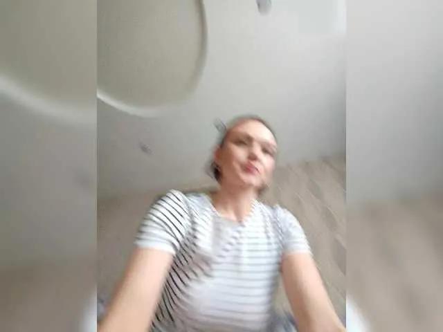 Olia-81 from BongaCams