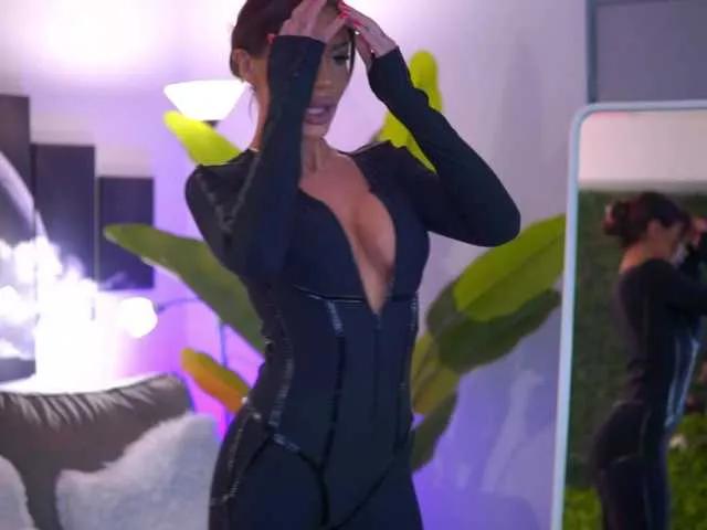 Sexy RaquelleVon from BongaCams RaquelleVon from BongaCams