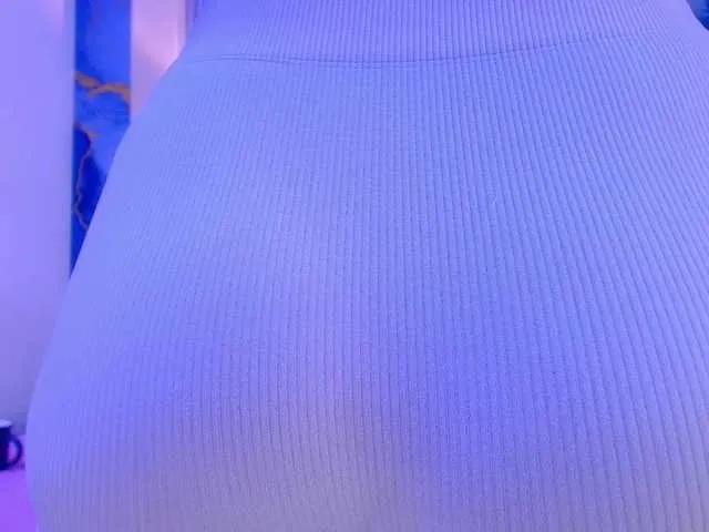 Join amazing slut Rayne-lor rayne-lor from BongaCams