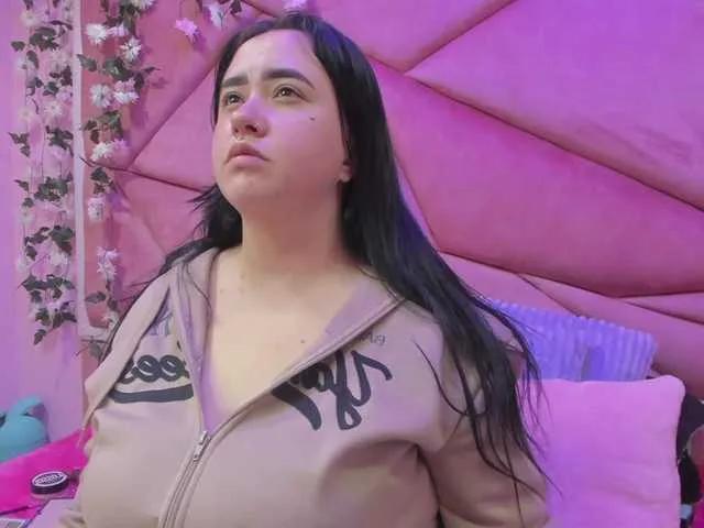 Hot VictoriaRossy wants you to fuck her body now VictoriaRossy from BongaCams