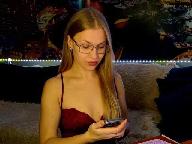 Explore slutty slut Vikascorpik vikascorpik from BongaCams