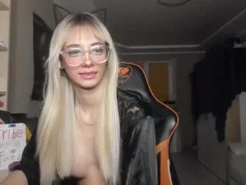 Admire 20 years old casserole007 from Chaturbate casserole007 from Chaturbate