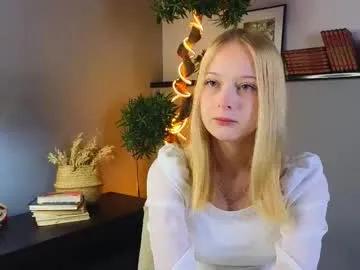 Sweet Darceyheyd wants you to fuck her body now darceyheyd from Chaturbate