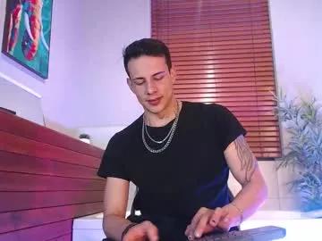 dustin_sonne from Chaturbate