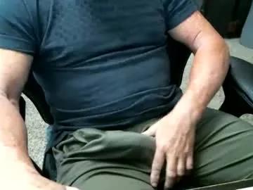 Hot Fitguy40 wants you to fuck his body now fitguy40 from Chaturbate