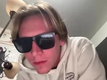 Admire amazing stripper Gavinnumbers gavinnumbers from Chaturbate