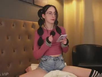 Explore 23 years old girl_i_am from Chaturbate girl_i_am from Chaturbate