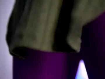 Join Kellymathews, she wants to masturbate for you kellymathews from Chaturbate