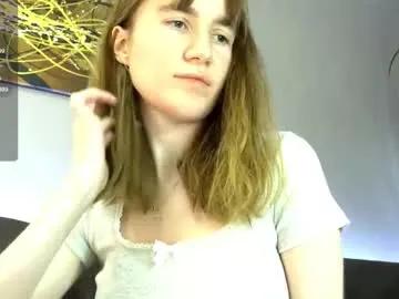 Masturbate to amazing stripper Kleya___ kleya___ from Chaturbate