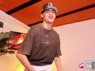 Try 22 years old lennercollins_ from Chaturbate lennercollins_ from Chaturbate