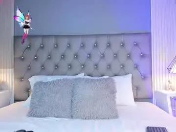 Explore hot performer Lunabloomn lunabloomn from Chaturbate