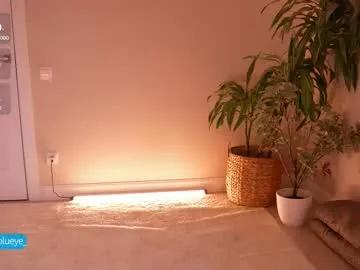 Join Chaturbate's Miablueye miablueye from Chaturbate