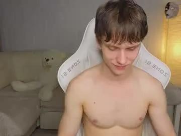 pupsenish from Chaturbate