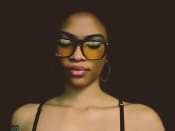 queendom_ing from Chaturbate