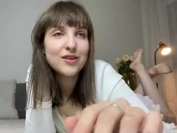 Cute Saphirree wants you to fuck her body now saphirree from Chaturbate