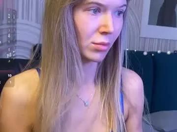 Naked Vivian_evans_ wants you to fuck her body now vivian_evans_ from Chaturbate